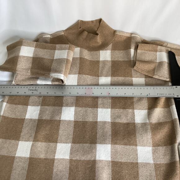 LOFT Tan & White Checkered Pullover Sweater – Size Medium– Soft Knit - Picture 9 of 9